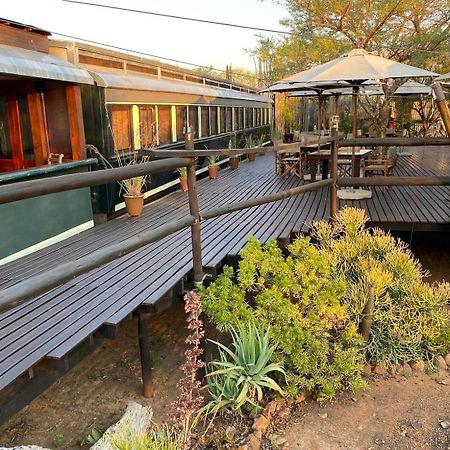 Out In Africa Wildlife Lodge Hammanskraal Exterior foto